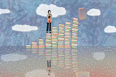 报考中央财经大学在职研究生哪一种途径比较容易？