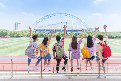 攻读北京大学高级研修班需要满足怎样的条件？