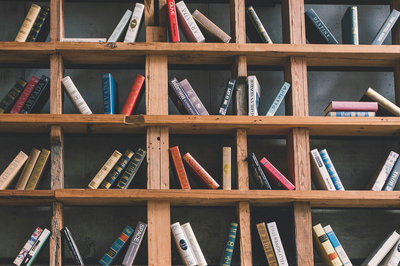 是否可以通过网络学习北京外国语大学在职研究生的课程？