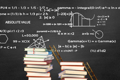 解说中国科学院课程研修班考试时间是什么时候？