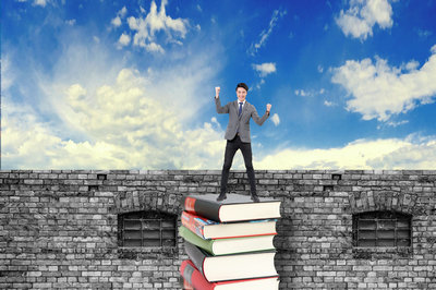 报考2019年中国传媒大学在职研究生能不能获得学位？