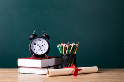 报考对外经济贸易大学在职研究生能学到专业知识吗？