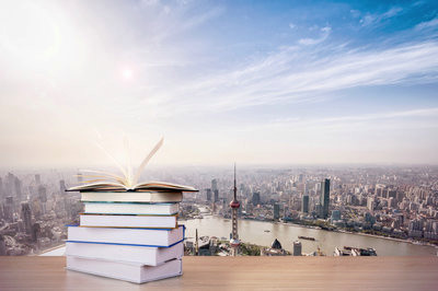 攻读上海对外经贸大学在职研究生有难度吗？