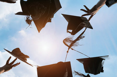在职研究生学费一览表2021