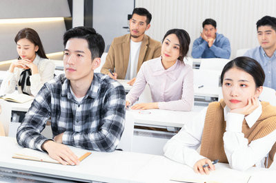 2021年四川在职研究生值得读吗，好处是哪些？