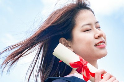 资产评估在职研究生适合参加工作的人报考吗？