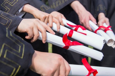 2022在职研究生单证入学流程是怎样的？