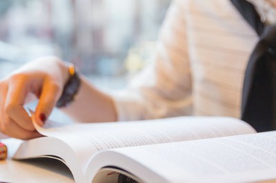 在职研究生硕士学位证怎么才能拿到？
