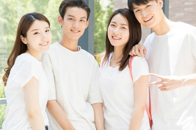 报考专业硕士在职研究生预报名时间在几月份？