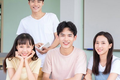 在职研究生五月份的申硕考试都考些啥？