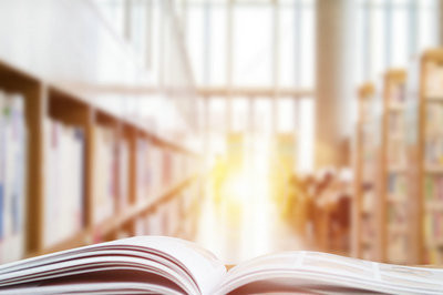 2022年本科学历可以报名在职研究生申硕考试吗？