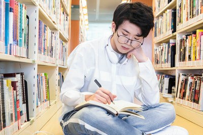 2022年报考在职研究生对英语水平有什么要求？