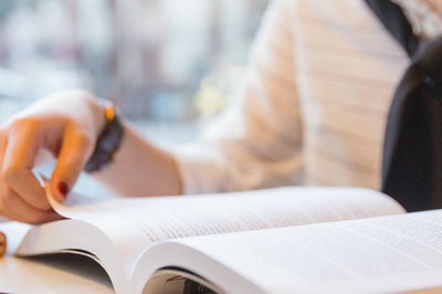 报考河北科技大学在职研究生对大学毕业年限有哪些要求？