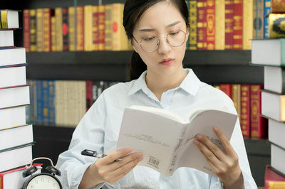 湖北师范大学在职研究生有远程班吗?专科生可报名吗？