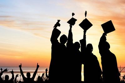 读2022年中国政法大学在职研究生值不值得？