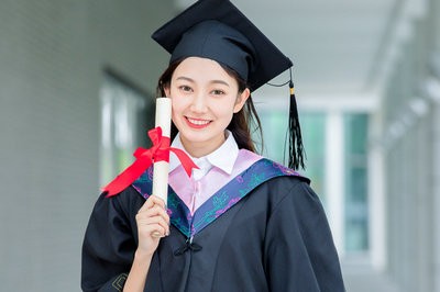 报考西南交通大学在职研究生有网络课程班吗？