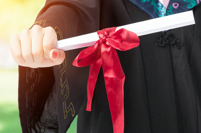 人力资源管理在职研究生的含金量高吗？跟全日制有什么区别