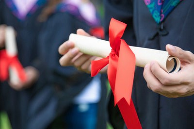 现在报考首都经济贸易大学在职课程培训班含金量高吗？