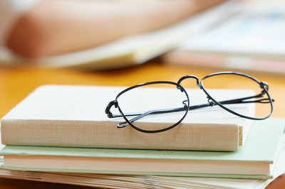 本科有学位怎么攻读在职研究生？