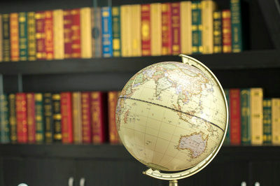 高级工商管理(EMBA)在职研究生在北京地区可以报名吗？