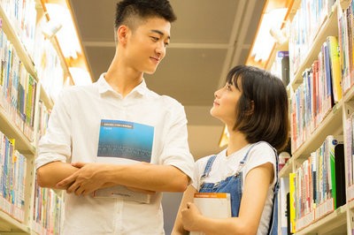 英语笔译在职研究生在北京地区可以报名吗？