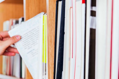 2023年报考中国社会科学院研究生院高级课程班需要哪些条件？