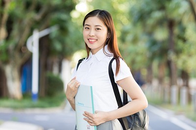 2023年自考本科报考中国政法大学在职研究生有用吗？