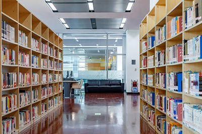 2023年本科生该如何报考大连大学在职研究生？