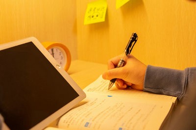 报考福建在职研究生证书含金量大吗？