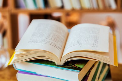 2023年戏剧与影视学在职研究生招生院校一览表