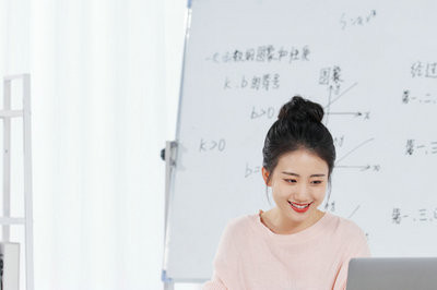 大专可以报考上海外国语大学在职研究生吗？