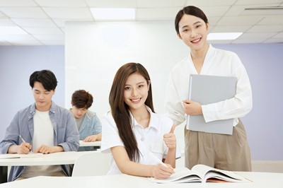 2023年报考杭州在职研究生多少钱？