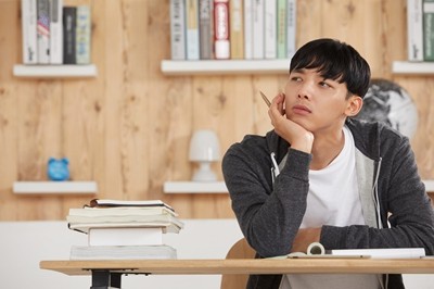 会计学在职研究生在几月份招生？