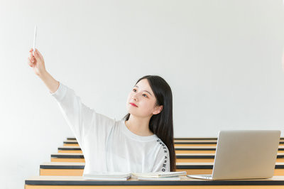 2023年理论经济学在职研究生报考政策是什么？
