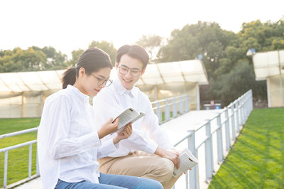  江西财经大学在职研究生