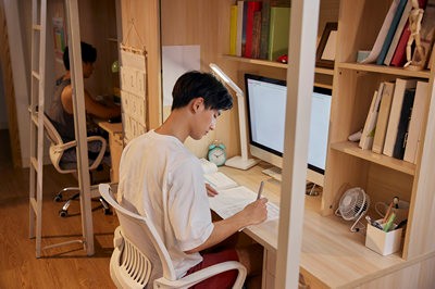 自考本科可以就读西安电子科技大学在职研究生吗？