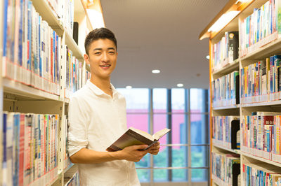 报考福建师范大学在职研究生对年龄有限制吗？