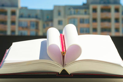 武汉纺织大学同等学力在职研究生是免试入学的吗？