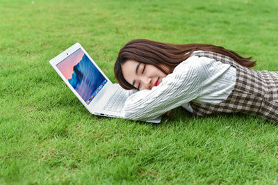退伍军人能报考上海对外经贸大学在职研究生吗？