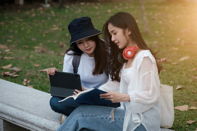 长安大学在职研究生毕业能不能拿学位？