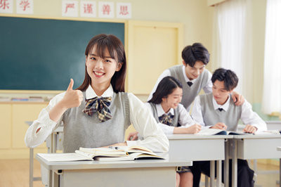 2024年哈尔滨师范大学在职研究生有哪些热门专业？