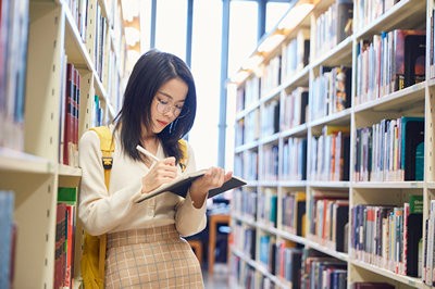 中国民航大学在职研究生考试科目难度大吗？