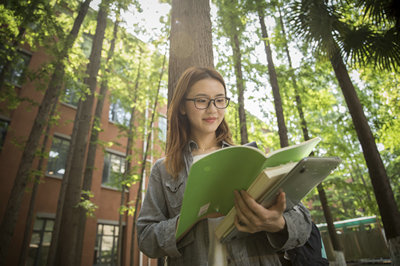 哈尔滨商业大学在职研究生