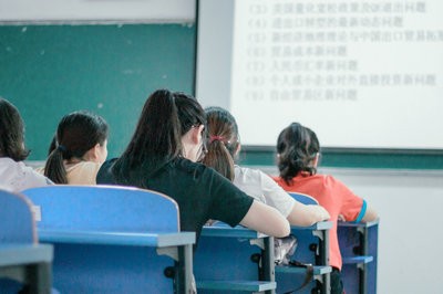 退伍军人能报考浙江理工大学在职研究生吗？