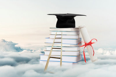 沈阳大学在职研究生考试科目难度大吗？
