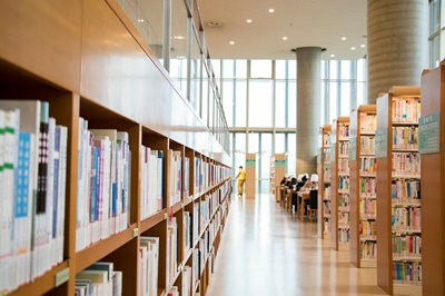 退伍军人能报考河北地质大学在职研究生吗？