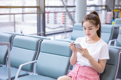 吉林农业大学在职研究生考试时间和全日制一样吗？
