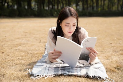 2024年如何报考中国社会科学院大学在职研究生？