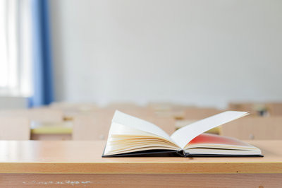上海财经大学在职研究生录取分数线是多少？