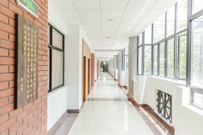2024年上海财经大学在职研究生招生方式是什么？